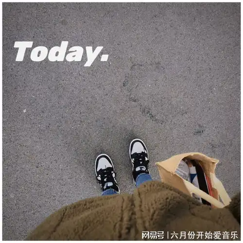 00后女生火出圈为了存钱,抠出天际,3年存够40万