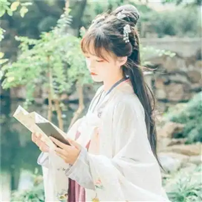 打伞背影古风头像女