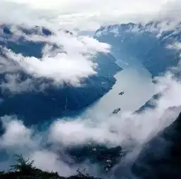 越野三峡l跑进上有万仞山,下有千丈水的巫山壮丽