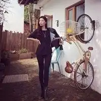 求几张奇葩点的女生头像