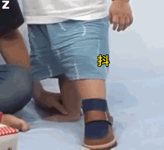 小胖子表情包看上楼上美女