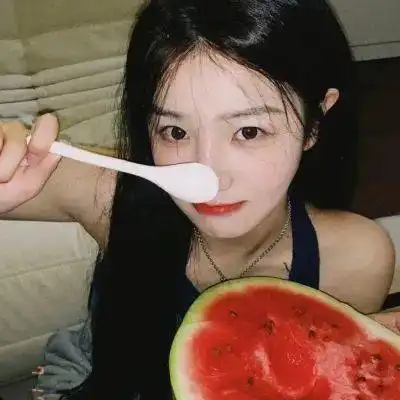 女生头像你没有如期归来而这正是离别的意义