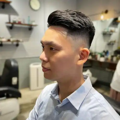 四十岁大叔剪发只会剃光别乱来这才是成熟男士该有的发型