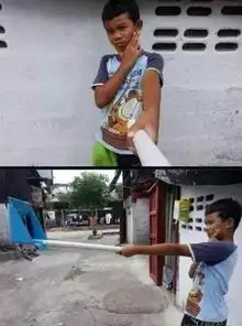 内涵图女汉子吃西瓜,用嘴剥皮,吊炸天