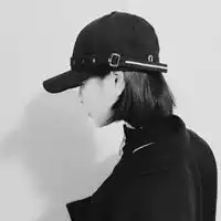 头像戴帽子女生酷侧面