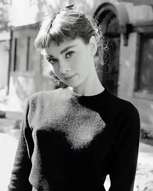 金高银hold住了眉上刘海,颜霸热巴却翻车了