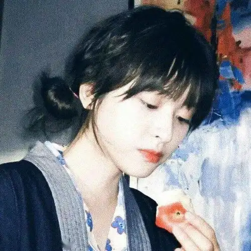 头像网名全套女生李辛