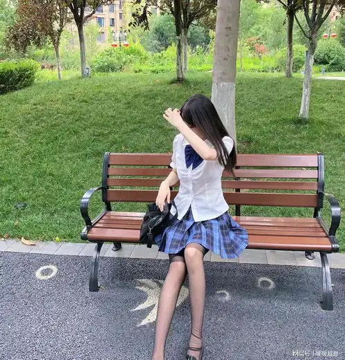 jk制服圈粉了,女生们偏爱的小裙子