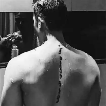 男背影欧美头像,一个人演译冬季的悲伤