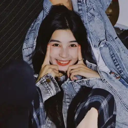 情侣头像女生做什么会让男生觉得超级甜