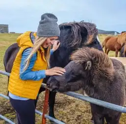 美女子毅然辞职环游世界成职业旅行达人组图
