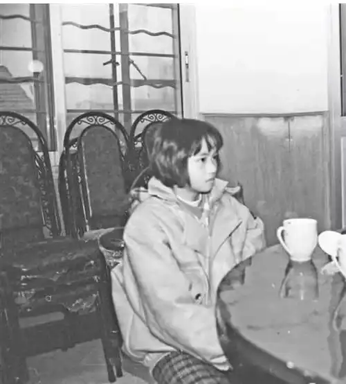 30年前,她因为一双大眼睛而震撼全国,现在过得怎么样了