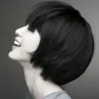 亲们有没有这张图片的清晰一点的女生短发头像