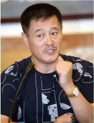 成龙谢霆锋范冰冰演戏造星两不误的明星老板
