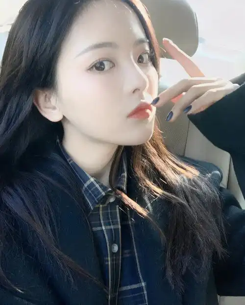 杨超越出事了醉酒后被揩油还被黑衣人背上车大喊爸爸妈妈无解