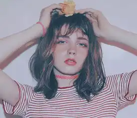 2020最潮最火女生头像壁