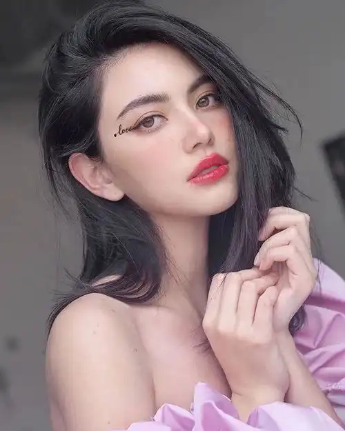 不整容不开刀,五官不立体的女生怎么悄悄变美