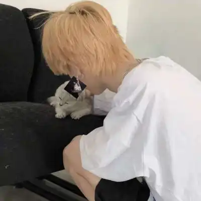 感觉可靠稳重的qq头像