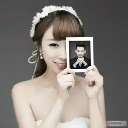 选的基本都是韩妆,蛮典雅的再就是摄影师刘蔓,女生哦很帅气...韩国艺匠artizstudio北京店