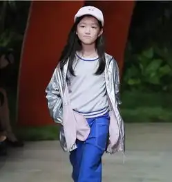 12岁李嫣,21岁窦靖童,网友都是王菲的女儿差别怎么这么大