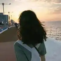 好看的真人女头像不露脸超好看的真人头像女生不露脸