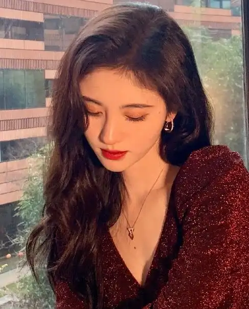 鞠婧祎没留过短发看到仅此一张波波头发型,美到犯规