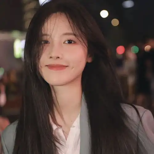 ins招桃花女生头像