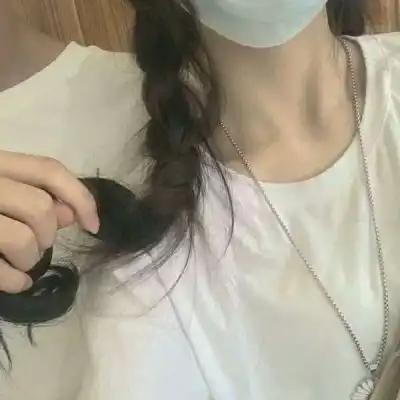 不露脸情头情侣头像,高级感不露脸的情侣头像
