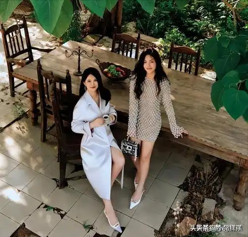 李湘别再晒了你们吃的穿的,不是我们普通老百姓消费得起的