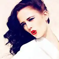 女生头像霸气超拽个性露肩微信头像图片大全