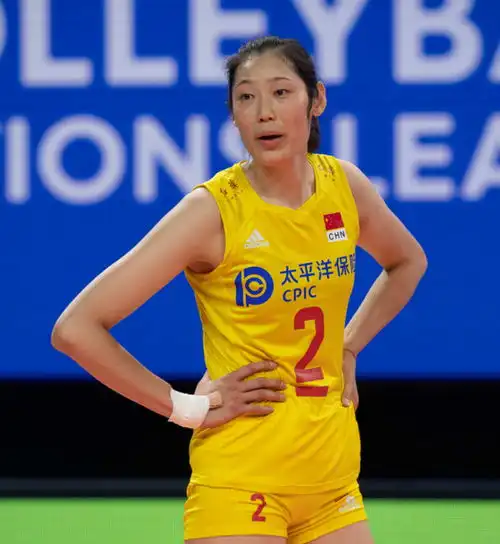 世联赛四强中国女排看热闹,出局概率99.99,美巴土日四队冲冠