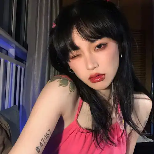 女生纯欲头像写真