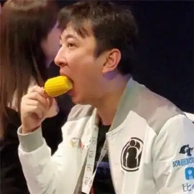 王思聪吃热狗情头王思聪吃热狗高清动漫情头图片