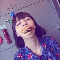 qq头像敷衍了青春夸大了幸福女生森系