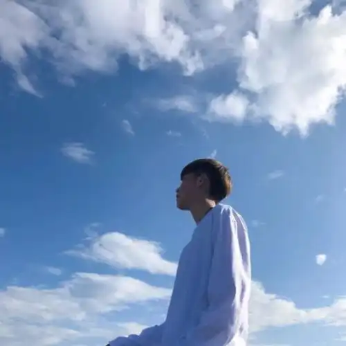 谁有这个情侣头像男生款