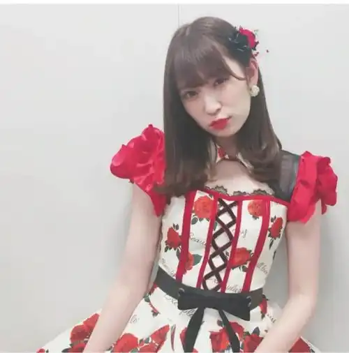 95后日本美女吉田朱里最新写真雪肤娇嫩靓丽迷人