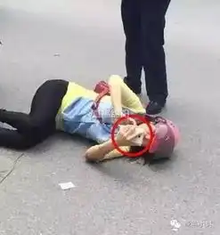 女子跳桥砸中汽车