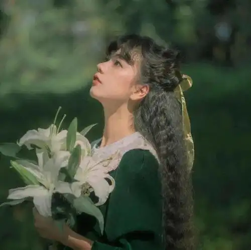 油画棒头像女生仙气黄贯