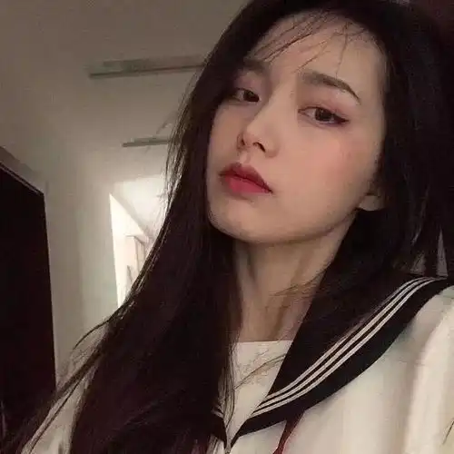 普通自然真人头像女侧脸