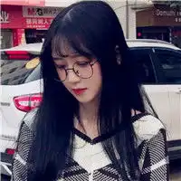 戴眼镜的女生抖音头像