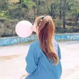 qq头像女生背影唯美小清新淡雅2018努力与自由五五分