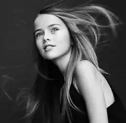 她曾被评为全世界最美女孩,现在更是美得超乎想象