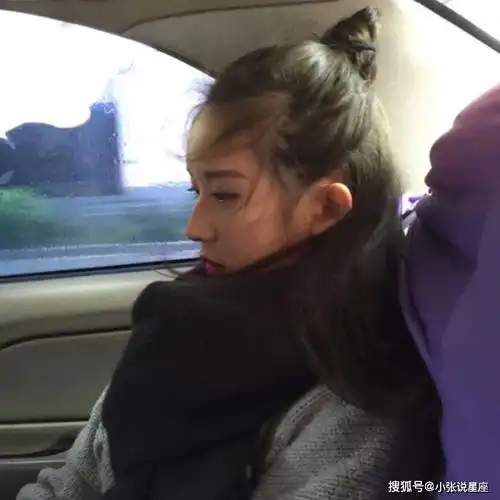 头像伤感女生哭泣图片唯