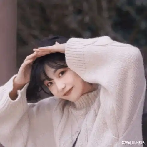 老公马上就要步入中年,脱发问题让他十分抑郁,老婆看了洗发水后发现问题