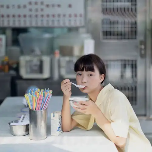 温暖少女摄影师第一映像