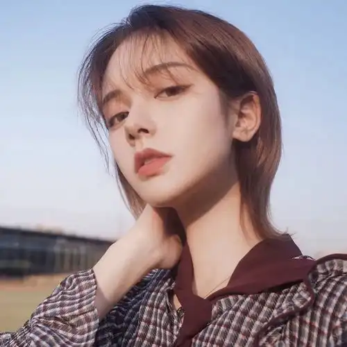 女生头像认真生活,就可以找到生活藏起来的糖果