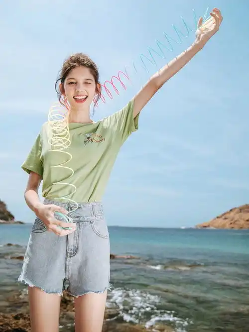 八成女生都适合的高级色,既减龄又耐看,穿对了不愁没气质
