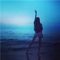 夕阳下的背影女生头像日