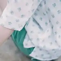 唯美小碎花风格女生头像图片梦见碎花如雨随风飞