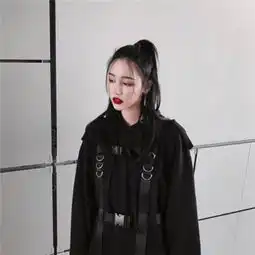 2018最潮qq头像女生霸气社会都是人造革你是真的皮